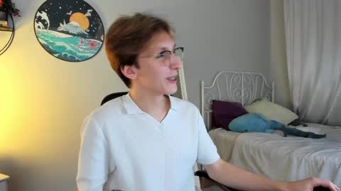 Adrian online show from December 3, 7:44 pm