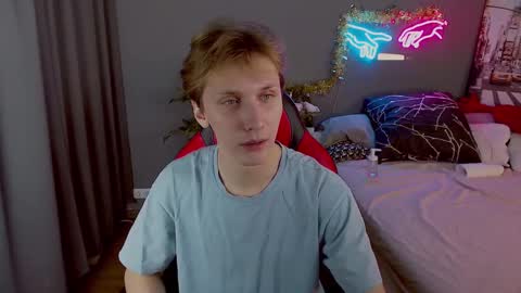Adrian online show from December 8, 11:14 am
