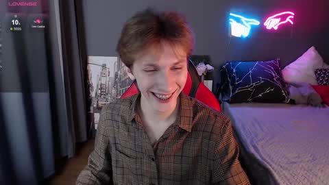 Adrian online show from December 28, 6:17 am