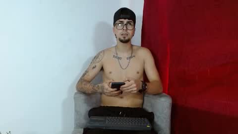 adrian_harlow online show from October 4, 7:12 pm