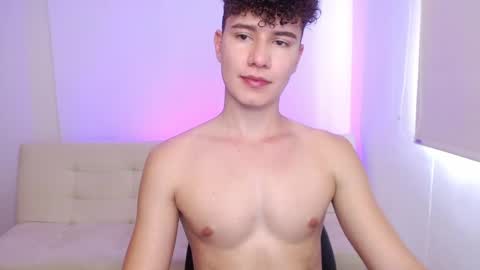 Snapshot of adrian_morelli chatting on February 20, 8:53 pm adrian morelli online show from February 20, 8:53 pm