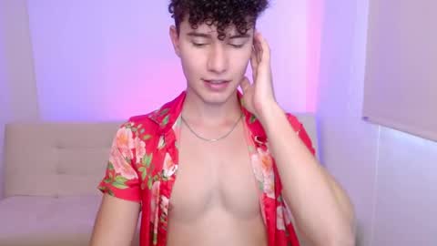 Snapshot of adrian_morelli chatting on March 7, 7:11 pm adrian morelli online show from March 7, 7:11 pm