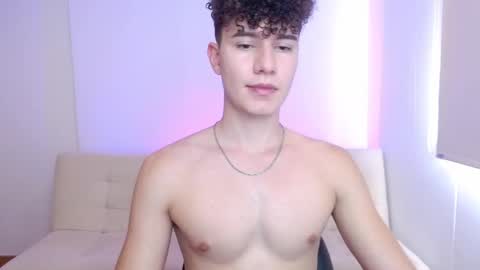 Snapshot of adrian_morelli chatting on March 19, 8:24 pm adrian morelli online show from March 19, 8:24 pm