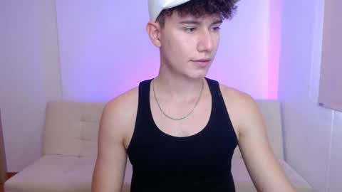 Snapshot of adrian_morelli chatting on March 20, 7:41 pm adrian morelli online show from March 20, 7:41 pm