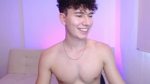 Snapshot of adrian_morelli chatting on March 22, 7:06 pm adrian morelli online show from March 22, 7:06 pm