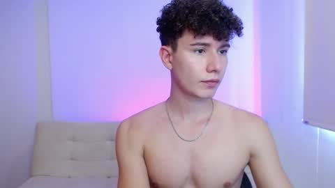 Snapshot of adrian_morelli chatting on March 26, 7:41 pm adrian morelli online show from March 26, 7:41 pm