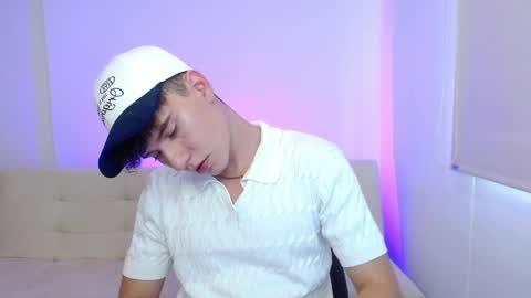 Snapshot of adrian_morelli chatting on April 9, 7:52 pm adrian morelli online show from April 9, 7:52 pm