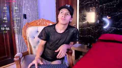 Adrian W  online show from July 24, 8:29 pm