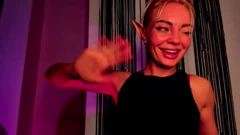 Adriana online show from October 25, 5:59 am