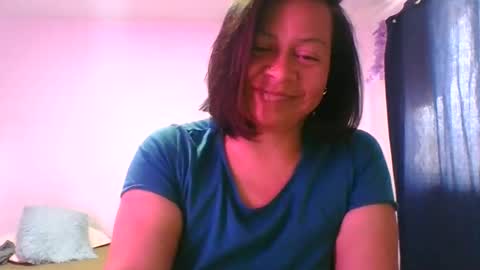 Snapshot of adrianagogo18 chatting on September 13, 5:57 pm adrianagogo18 online show from September 13, 5:57 pm