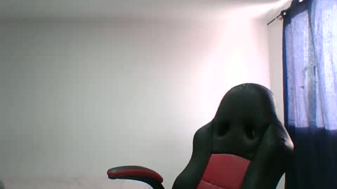 adrianagogo18 online show from February 9, 12:31 pm