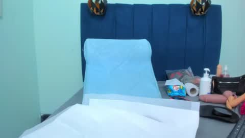 adriana online show from July 6, 1:35 am