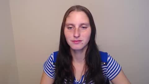 Snapshot of adrianatell_ chatting on September 9, 6:35 am Adriana online show from September 9, 6:35 am