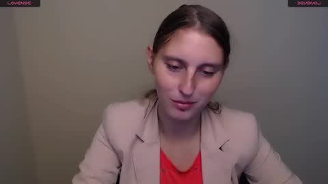 Snapshot of adrianatell_ chatting on September 19, 7:43 am Adriana online show from September 19, 7:43 am