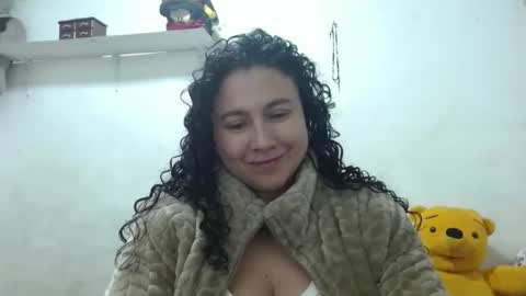 Adriana Tellez online show from October 1, 1:39 pm