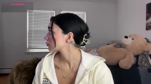 Adrianna  online show from November 10, 4:39 pm