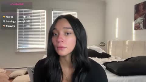 Snapshot of adriannarodriguez chatting on January 8, 8:44 pm Adrianna online show from January 8, 8:44 pm