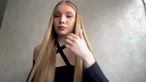 Caroline online show from March 24, 12:21 pm