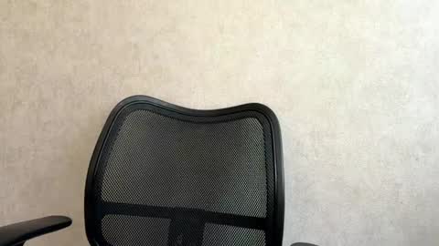 Caroline online show from July 6, 2:47 pm