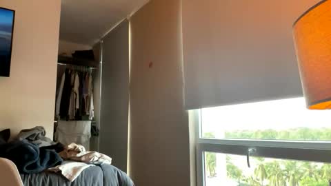 adriannn222 online show from November 30, 1:48 pm