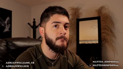 Adrian Williams online show from December 2, 1:14 am