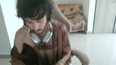 Snapshot of adrien_polo chatting on February 27, 3:01 pm adrien_polo online show from February 27, 3:01 pm