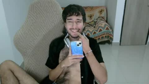 Snapshot of adrien_polo chatting on March 6, 11:01 pm adrien_polo online show from March 6, 11:01 pm