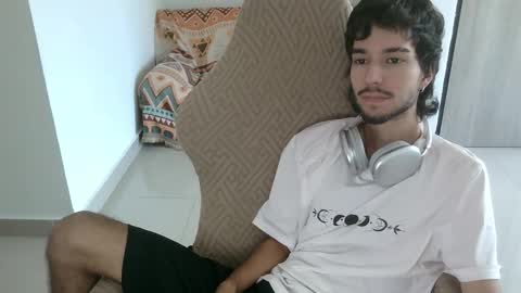 Snapshot of adrien_polo chatting on March 9, 3:38 pm adrien_polo online show from March 9, 3:38 pm