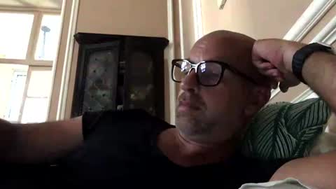 adrienfromparis online show from July 27, 11:17 am