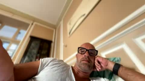 adrienfromparis online show from July 29, 7:28 am