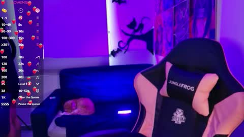 Arieyara online show from December 17, 1:06 pm