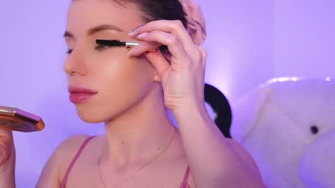 Snapshot of aelia_anara chatting on February 24, 6:28 pm Aelia online show from February 24, 6:28 pm