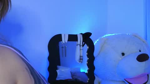 Snapshot of aelia_anara chatting on March 14, 6:13 pm Aelia online show from March 14, 6:13 pm