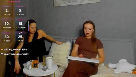 Snapshot of aelin_day chatting on March 11, 7:36 am Adele online show from March 11, 7:36 am