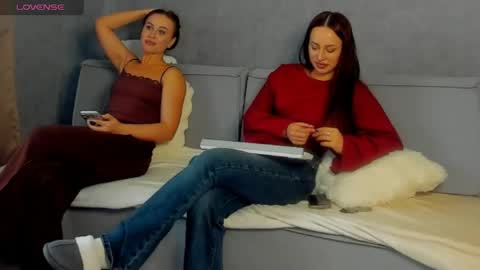 Snapshot of aelin_day chatting on March 23, 6:39 am Adele online show from March 23, 6:39 am