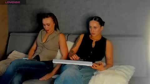 Snapshot of aelin_day chatting on April 30, 7:14 am Adele online show from April 30, 7:14 am