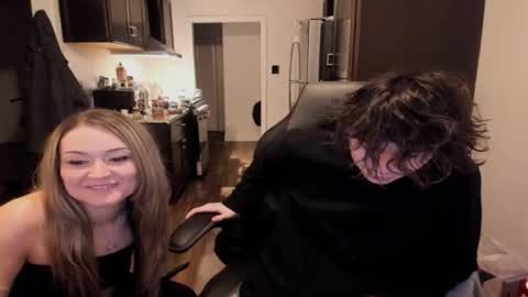 Snapshot of aesus3x chatting on February 26, 3:05 am Niko online show from February 26, 3:05 am