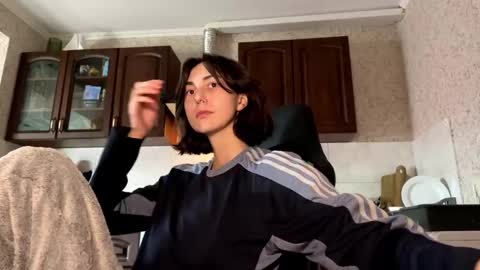 Snapshot of aevra chatting on March 1, 7:04 pm vegans taste better online show from March 1, 7:04 pm