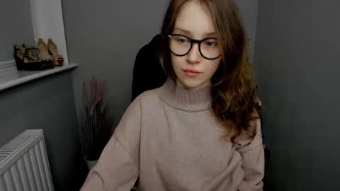 Snapshot of afinacutie chatting on December 28, 11:30 am Afina online show from December 28, 11:30 am