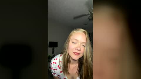 afreakycouple online show from April 4, 4:55 am