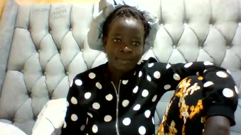 DIANA AKOTH OGUTU online show from September 19, 4:36 am