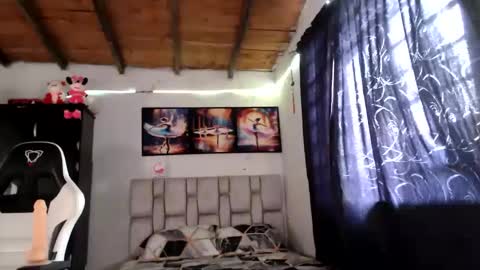 Snapshot of afrodita096 chatting on December 20, 6:35 pm afrodita096 online show from December 20, 6:35 pm