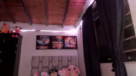 Snapshot of afrodita096 chatting on January 19, 6:31 am afrodita096 online show from January 19, 6:31 am