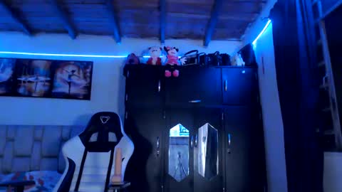 Snapshot of afrodita096 chatting on February 28, 7:26 am afrodita096 online show from February 28, 7:26 am