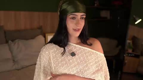 Emma online show from May 12, 11:13 pm