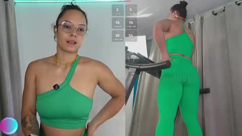 Snapshot of afrodita_p_ chatting on April 3, 9:40 am Afrodita P online show from April 3, 9:40 am