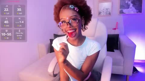 Snapshot of afrodita_sweeet chatting on November 25, 7:47 pm Afrodita online show from November 25, 7:47 pm
