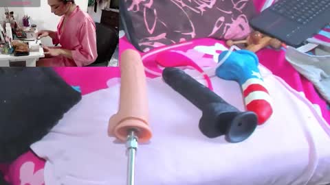 afroditacute16 online show from February 7, 6:22 pm