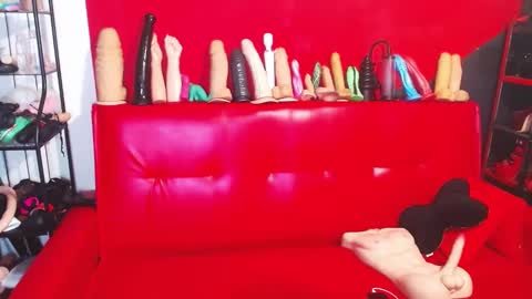 Snapshot of afroditagun666 chatting on February 26, 6:54 pm AfroditaGun666 online show from February 26, 6:54 pm