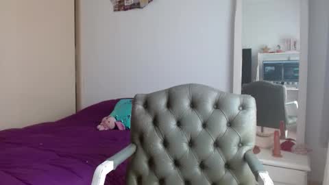 Snapshot of afrodithaa_ chatting on March 13, 6:03 pm afrodithaa_ online show from March 13, 6:03 pm